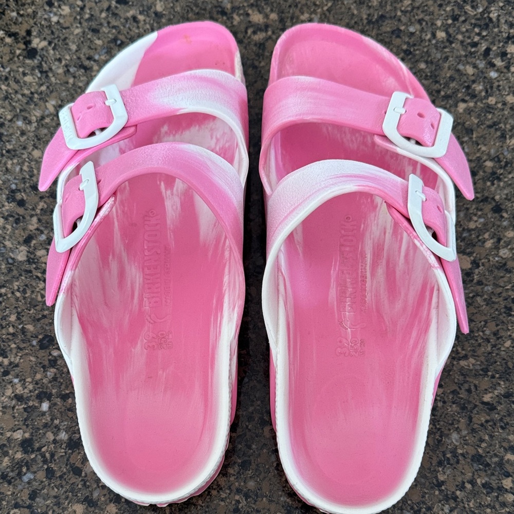 Birkenstock! 8, great shape! Just in time for Summer! 
Purchased new retail.